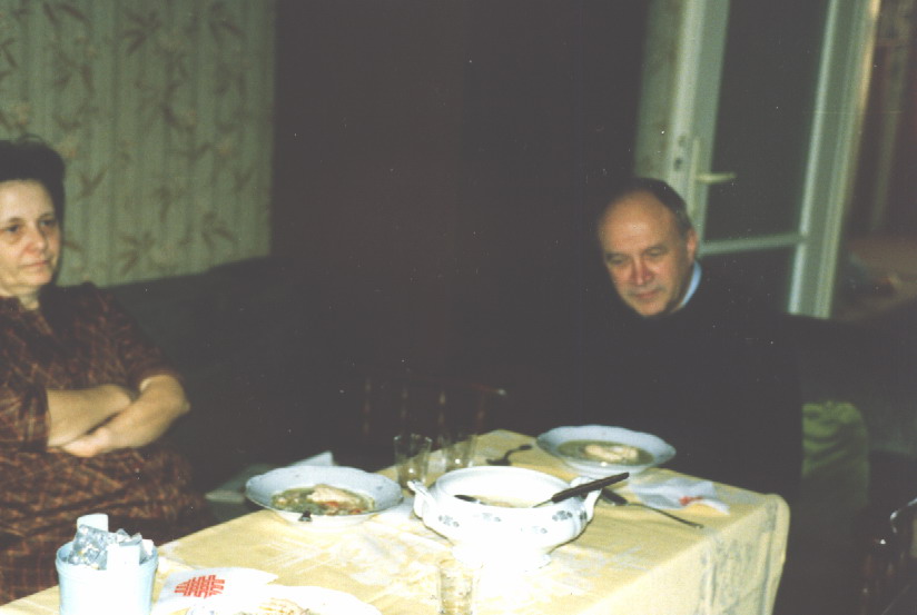 anyu, Lajos bcsi 1990